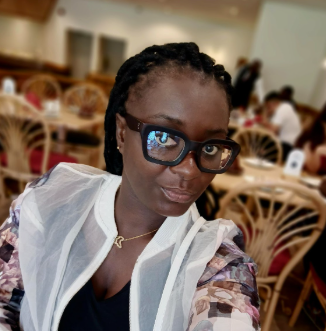  Estelle Flore Dahiri